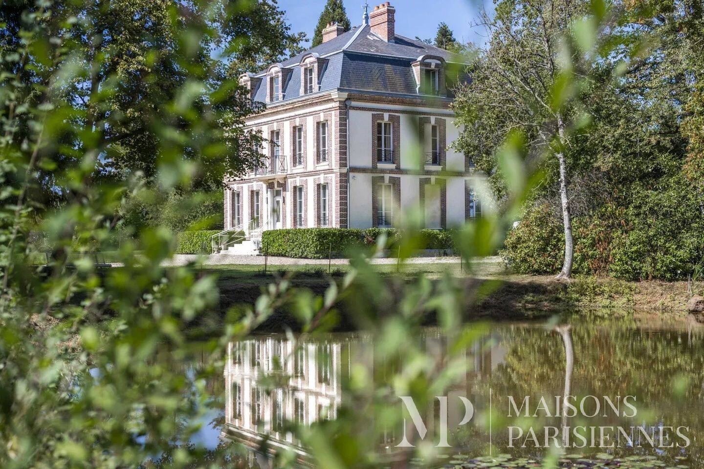 Appartement 13 pièces 377 m² · à Lamblore · 377 m² · 1 380 000 €