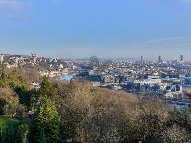 Appartement à vendre 880 000 € 5 pièces 3 chambres 143 m² Étage 3/3 Centre Sainte-Foy-lès-Lyon 69110