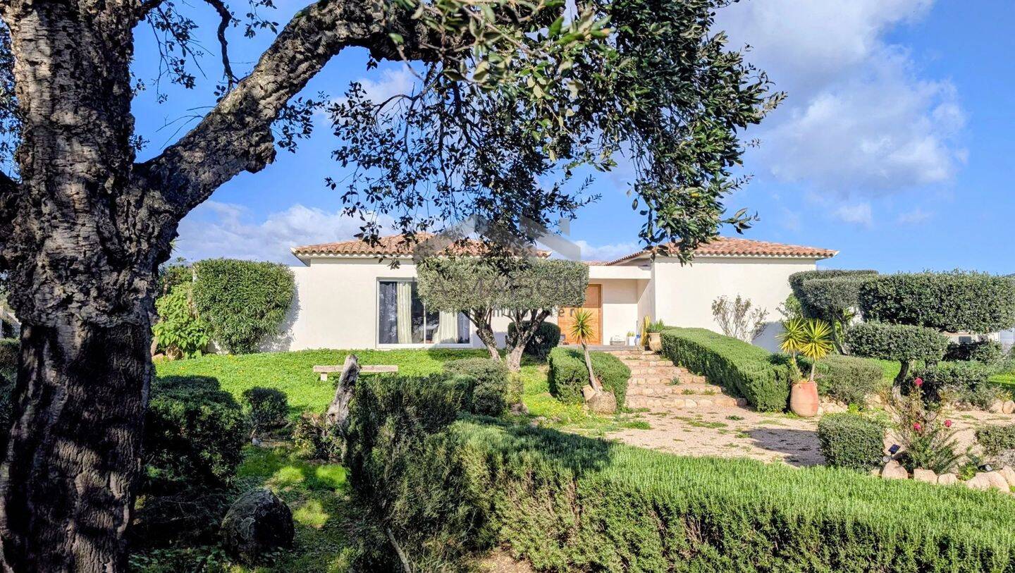 Maison 4 pièces 169 m² · à Lecci · 169 m² · 1 200 000 €