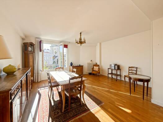 Appartement à vendre 209 000 € 5 pièces 3 chambres 93 m² Étage 2/3 Gate Vigne Mantes-la-Jolie 78200