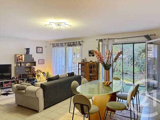 Appartement à vendre - Première occupation 305 000 € 5 pièces 3 chambres 114,7 m² RDC Saint Gery Gradignan 33170