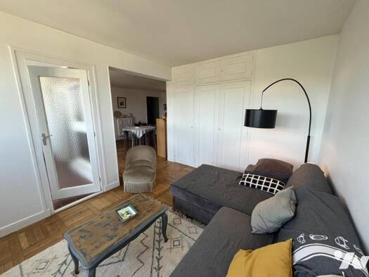 Appartement à vendre 105 000 € 5 pièces 3 chambres 109 m² Étage 11/14 Bagnols-sur-Cèze 30200