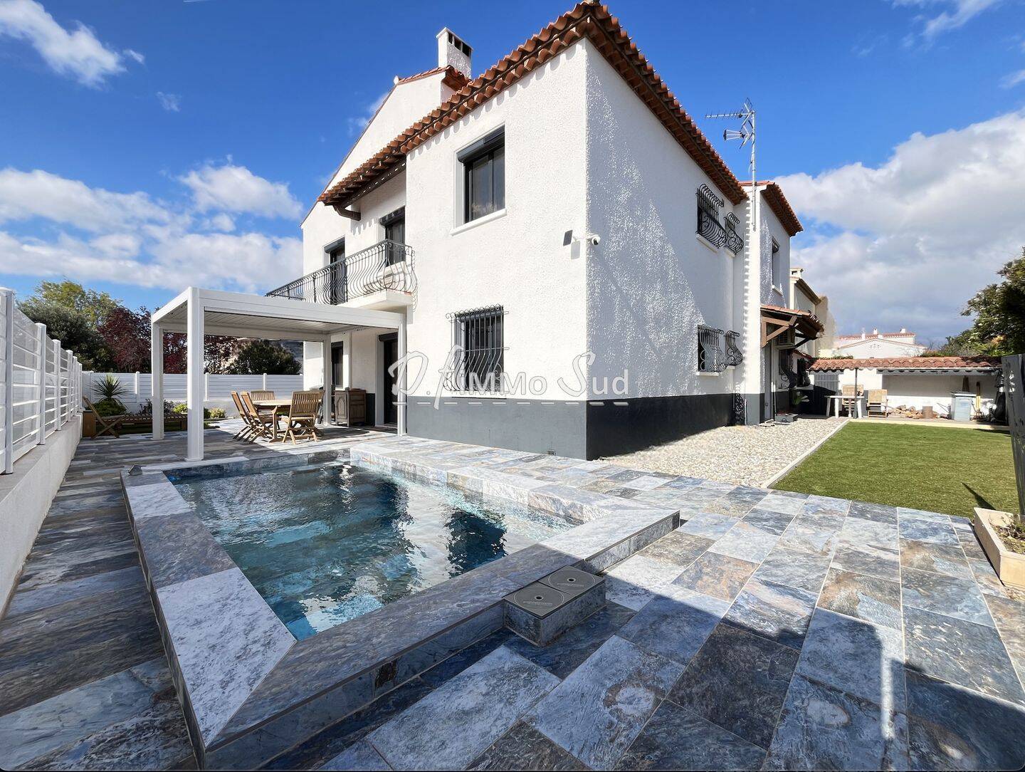 Maison 7 pièces 202 m² · à Narbonne · 202 m² · 645 000 €