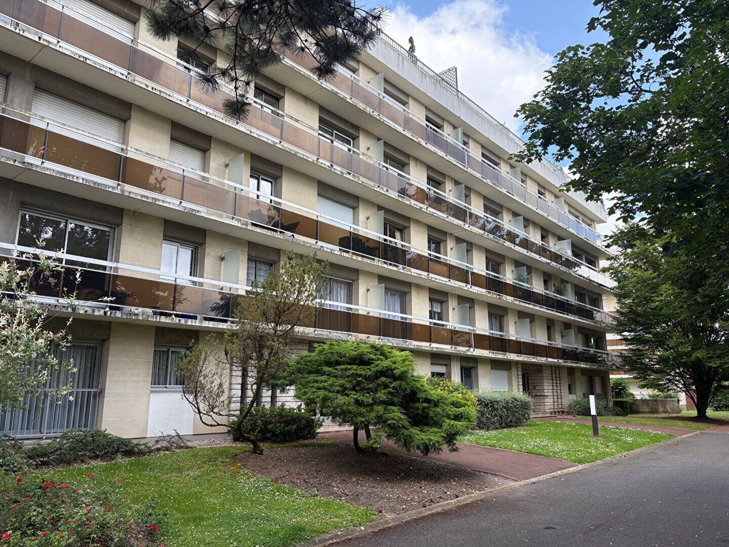 Appartement 4 pièces 88 m² · à Compiègne · 88 m² · 210 000 €