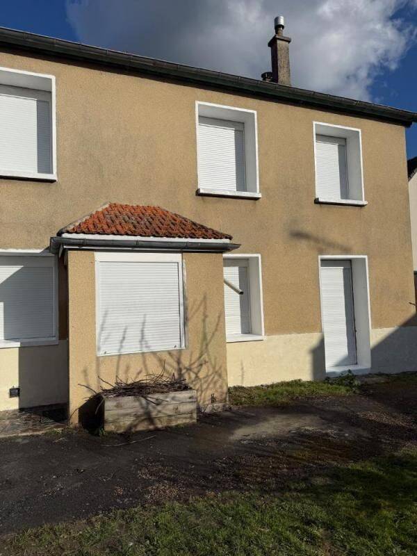 Maison 4 pièces 86 m² · à Brasles · 86 m² · 920 €