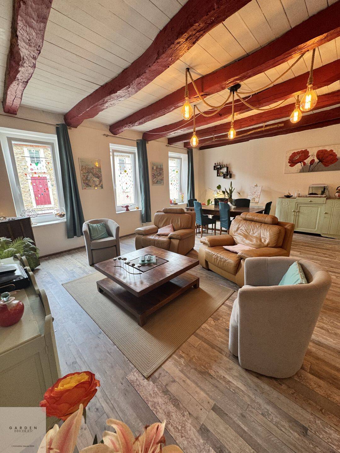 Maison 11 pièces 264 m² · à Saint-Pierre-de-Trivisy · 264 m² · 189 000 €