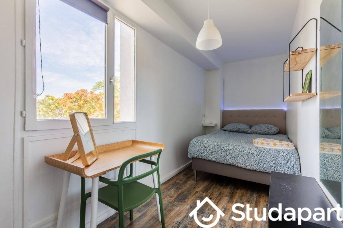 1 pièce 10 m² · à Évry-Courcouronnes · 10 m² · 560 €/mois