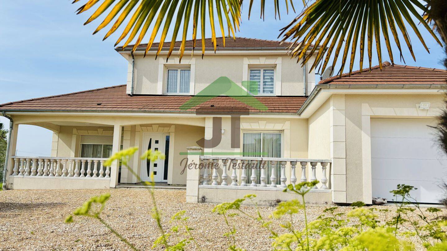 Maison 5 pièces 142 m² · à Châteaudun · 142 m² · 277 000 €