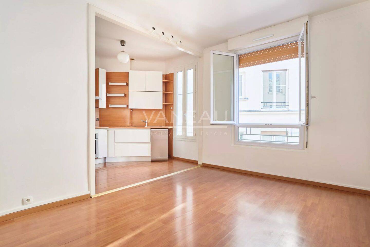 Appartement 3 pièces 60 m² · à Paris 15ème Arrondissement · 60,3 m² · 599 000 €