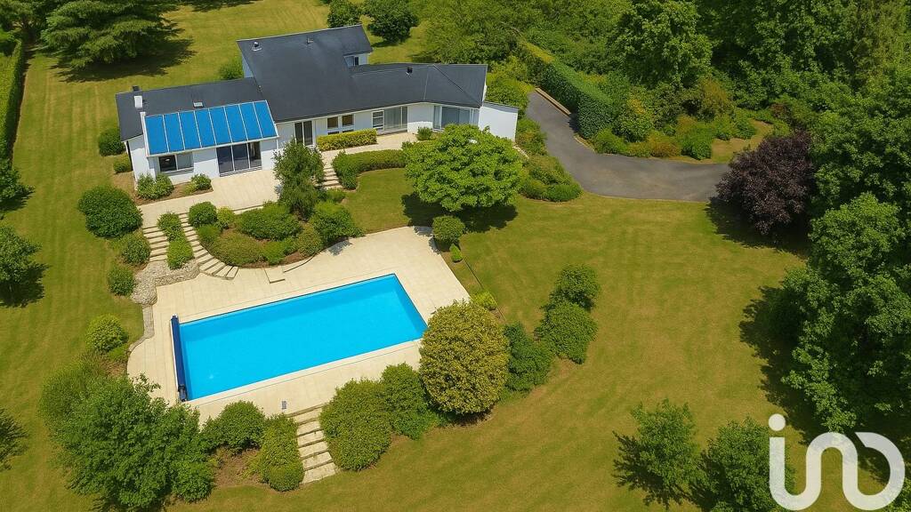 Maison à vendre 292 000 € 8 pièces 6 chambres 265 m² 5 272 m² de terrain Antoigne Châtellerault 86100