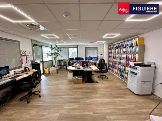 Espace bureau à louer 1 531 € 120 m² de bureaux divisible de 120 m² à 120 m² Les Milles Aix-en-Provence 13100