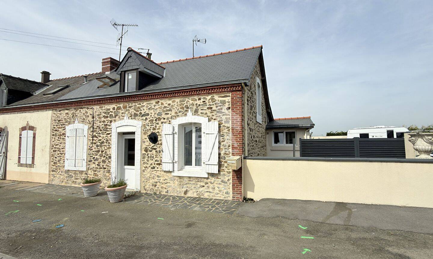 Maison 5 pièces 89 m² · à Loiron-Ruillé · 89,5 m² · 145 000 €