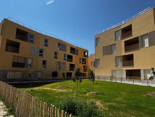 Appartement à vendre - neuf 275 000 € 3 pièces 2 chambres 67 m² RDC/4 Hyères 83400