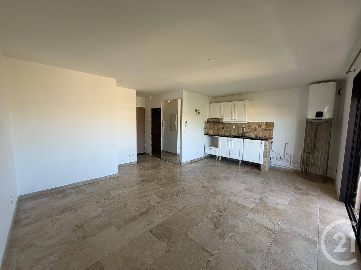 Appartement 1 pièce 29 m² · à Six-Fours-les-Plages · 29 m² · 690 €