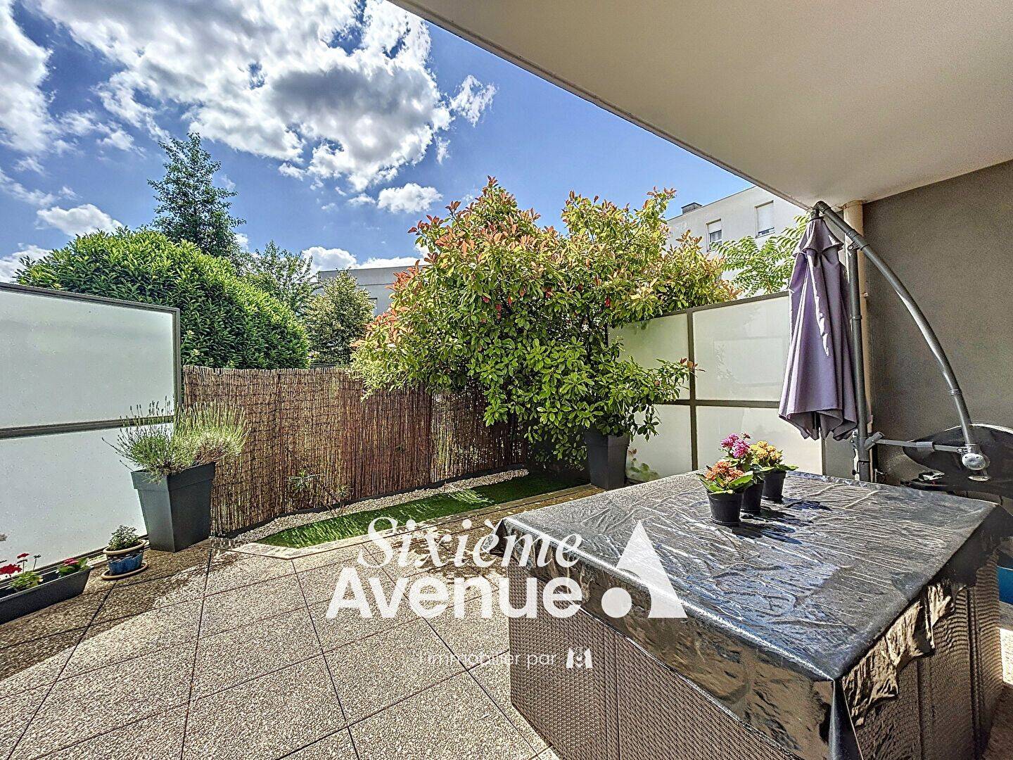 Appartement 3 pièces 61 m² · à Vaulx-en-Velin · 61 m² · 215 000 €