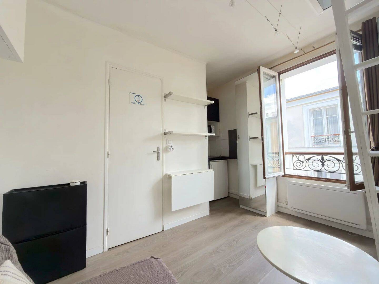 Appartement 1 pièce 14 m² · à Paris 10ème Arrondissement · 13,8 m² · 149 500 €