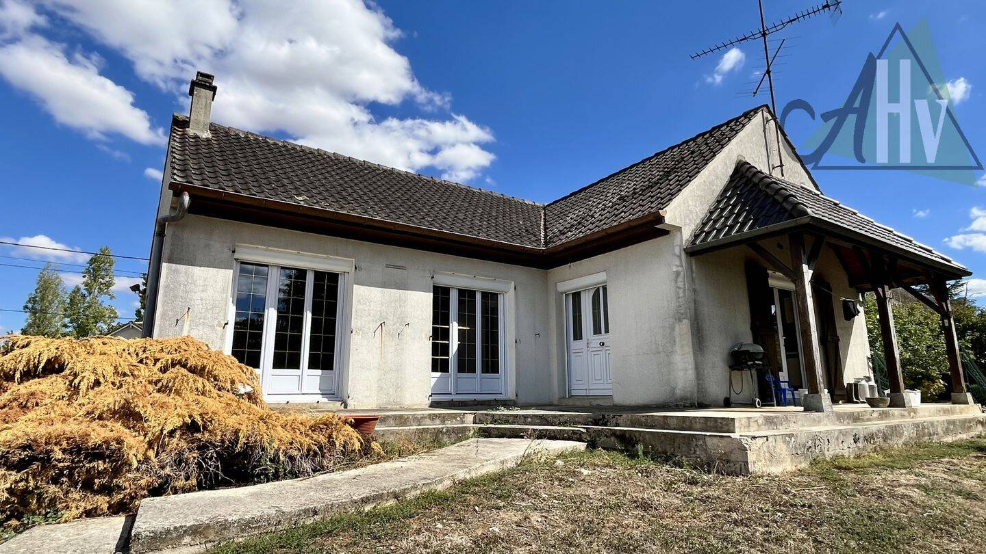 Maison 5 pièces 244 m² · à Sainte-Colombe · 244 m² · 335 000 €