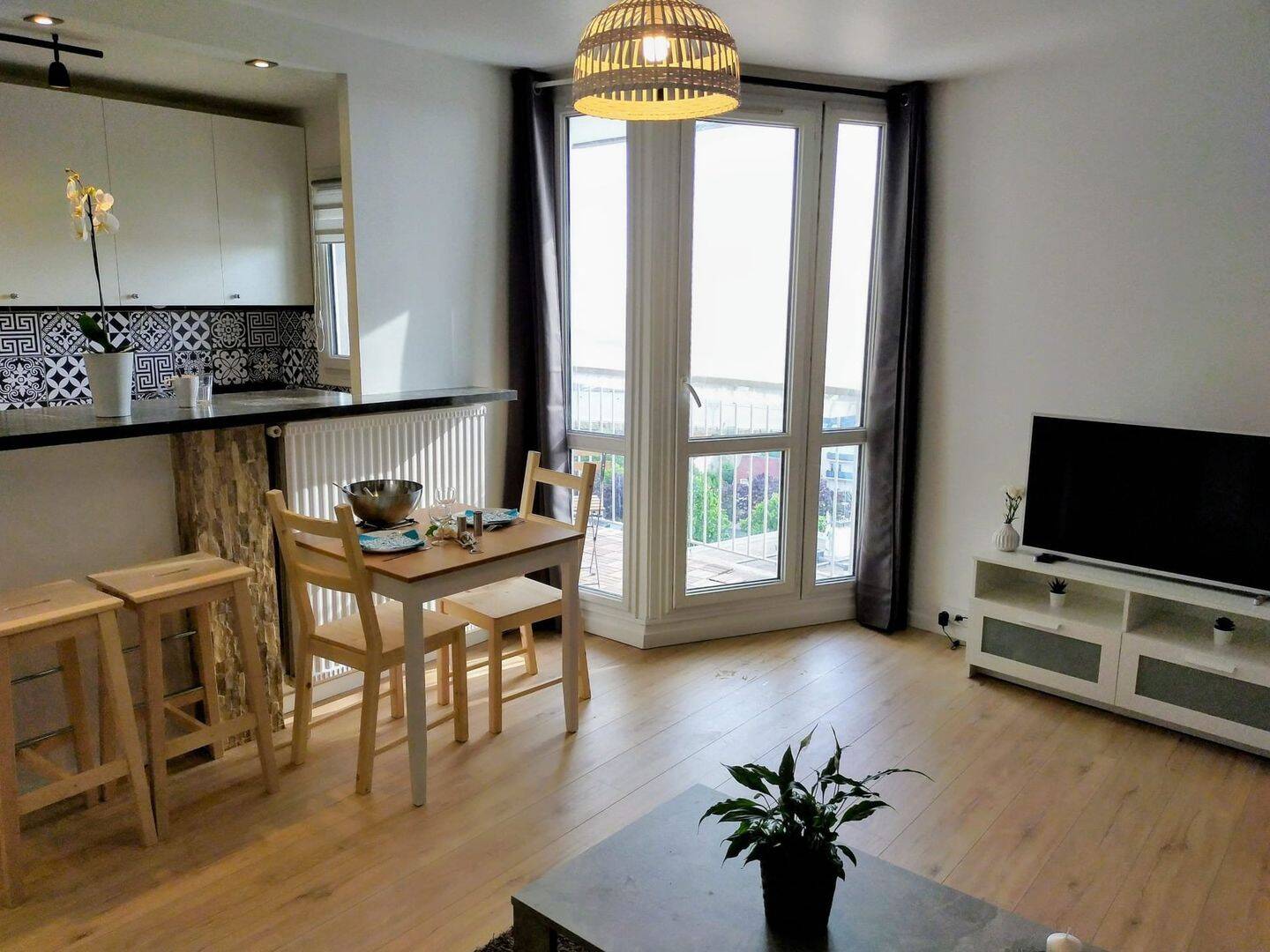 Appartement 2 pièces 43 m² · à Thiais · 43 m² · 1 050 €