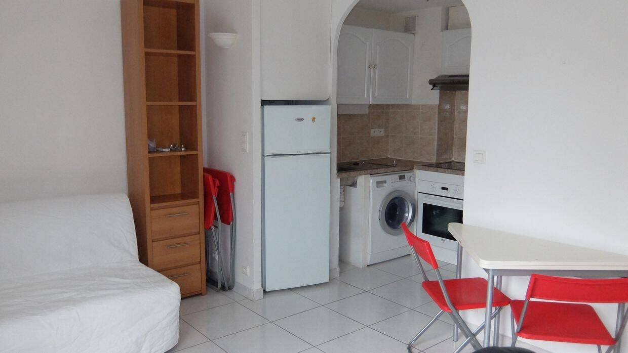 Appartement 1 pièce 21 m² · à Aix-en-Provence · 20,8 m² · 570 €