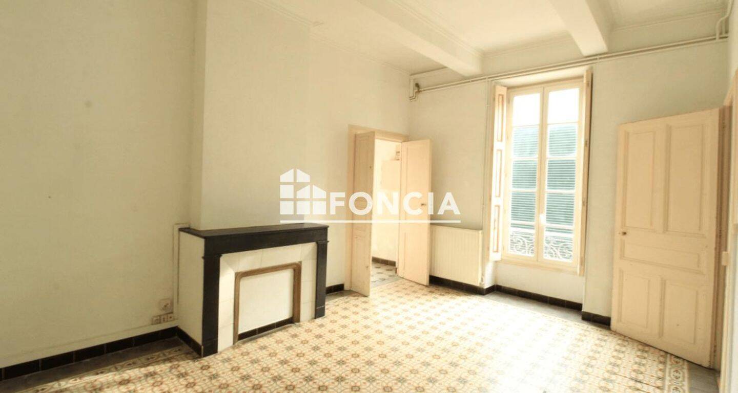 Appartement 4 pièces 107 m² · à Nîmes · 106,7 m² · 718 €/mois
