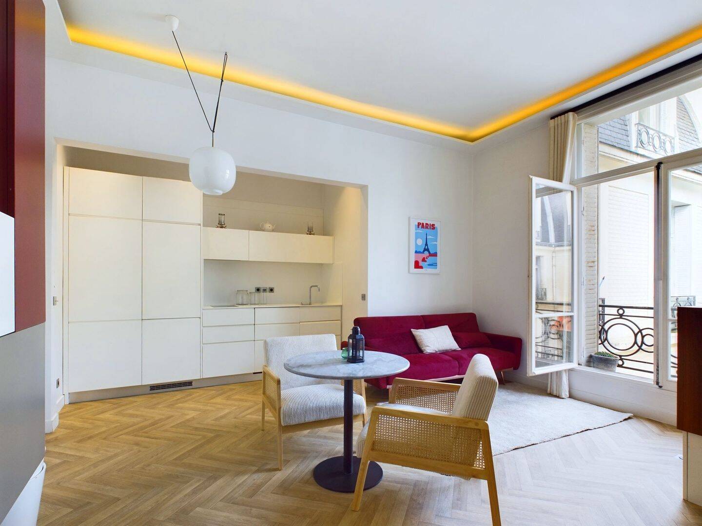 Appartement 2 pièces 35 m² · à Paris 8ème Arrondissement · 35 m² · 2 200 €