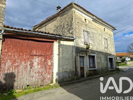 Maison à vendre 24 000 € 4 pièces 2 chambres 90 m² 160 m² de terrain Cellettes 16230