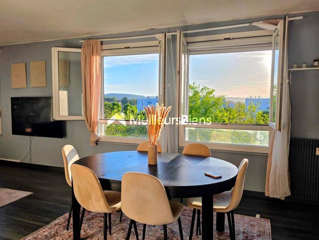 Appartement 4 pièces 85 m² · à Écrouves · 85,5 m² · 90 000 €