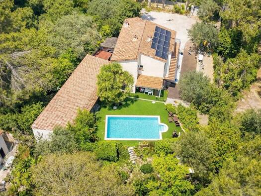 Villa à vendre 892 500 € 10 pièces 240 m² Grand'Piece-Les Plaines Mouans-Sartoux 06370