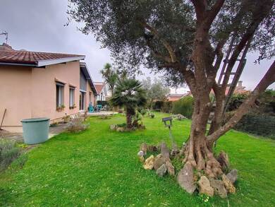 Maison en viager occupé Bouquet 108 000 € 4 pièces 3 chambres 88 m² 530 m² de terrain Pau Nord Pau 64000