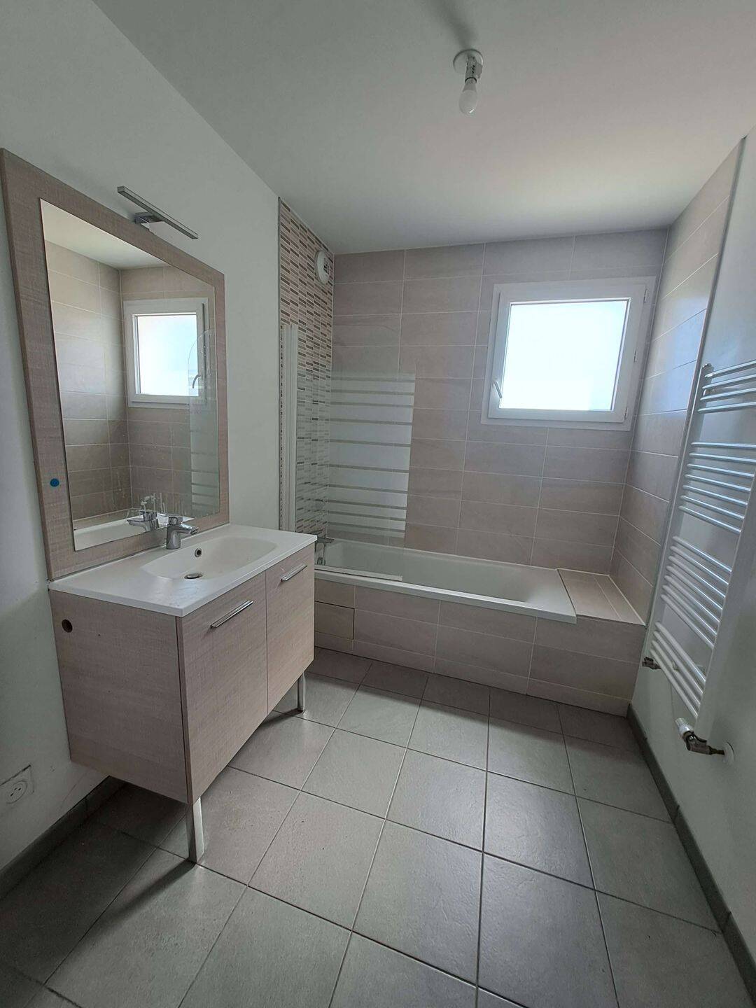 Appartement 3 pièces 68 m² · à Lyon 8ème Arrondissement · 67,5 m² · 1 031 €/mois