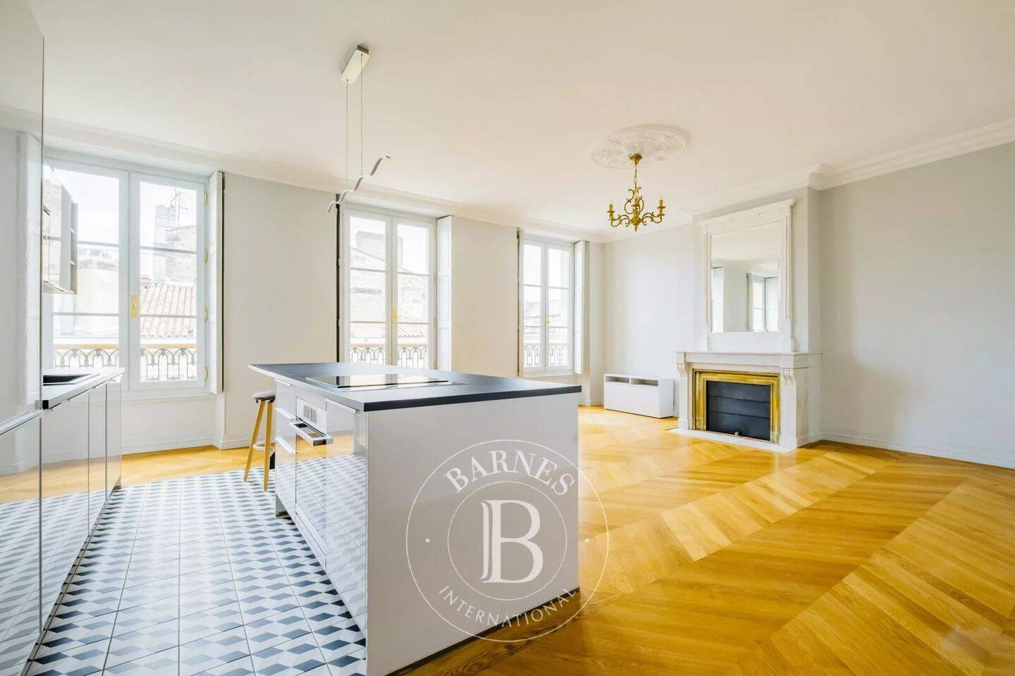 Appartement 2 pièces 52 m² · à Bordeaux · 51,6 m² · 1 600 €/mois
