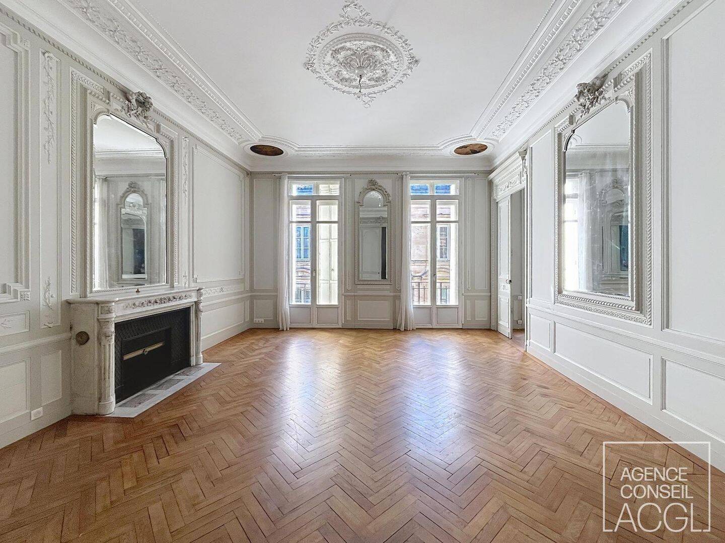 Appartement 4 pièces 120 m² · à Bordeaux · 120 m² · 2 050 €/mois