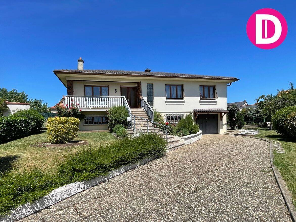 Maison 6 pièces 151 m² · à Bertrange · 151 m² · 390 000 €