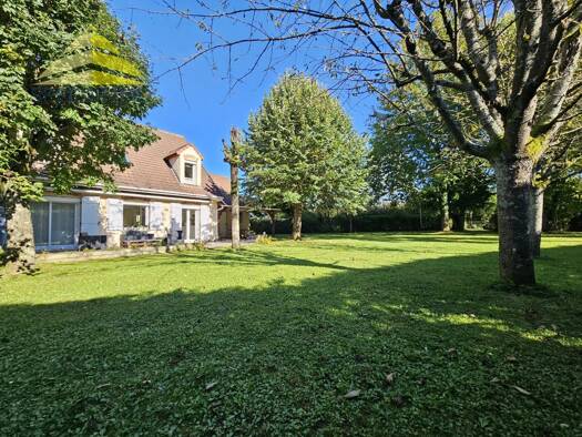 Appartement à louer 690 € 1 pièce 14 m² RDC Mandres-les-Roses 94520