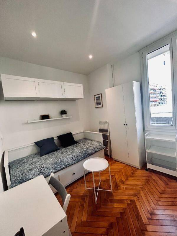 Appartement 1 pièce 14 m² · à Nice · 13,5 m² · 690 €