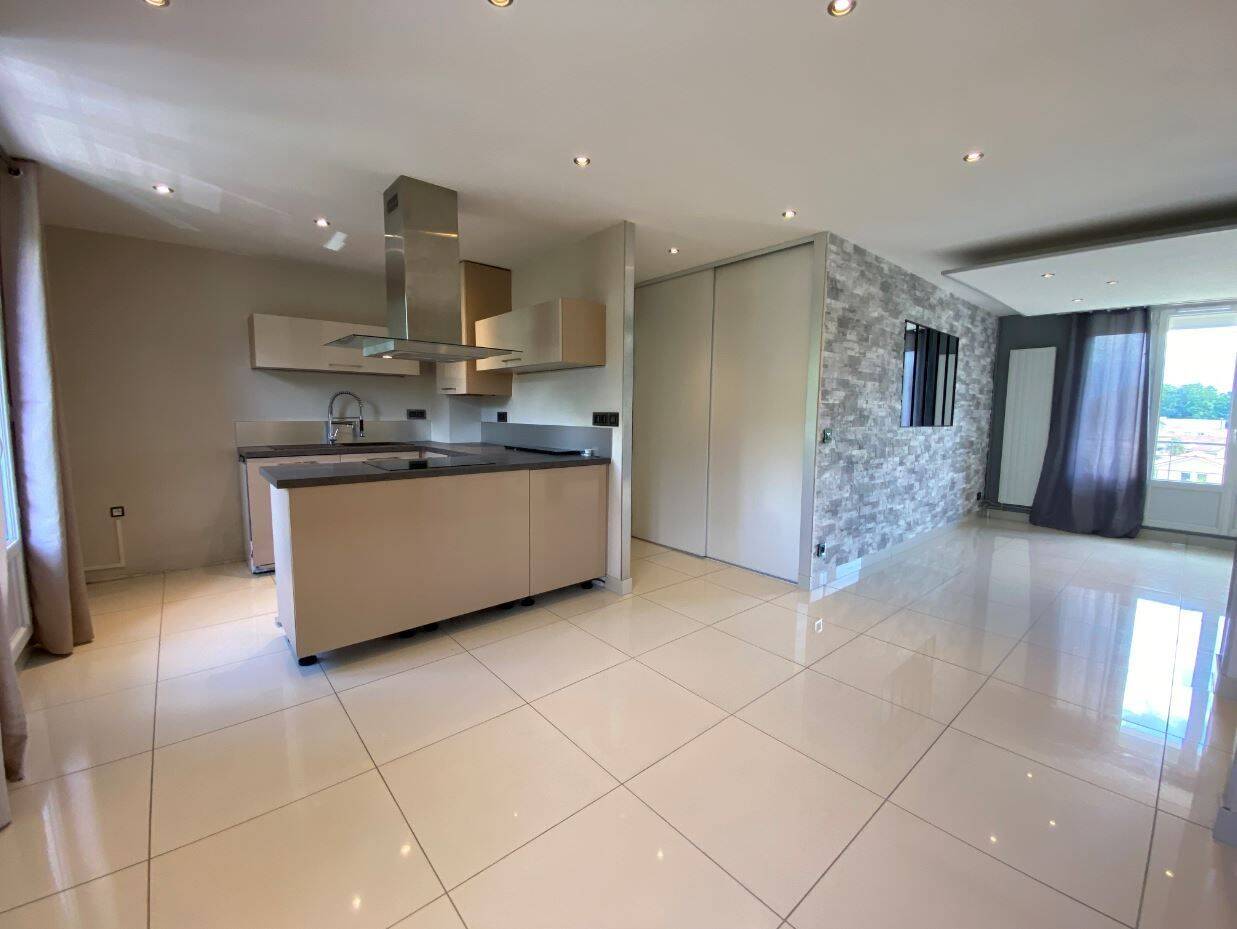 Appartement 3 pièces 63 m² · à Seyssinet-Pariset · 63 m² · 820 €/mois