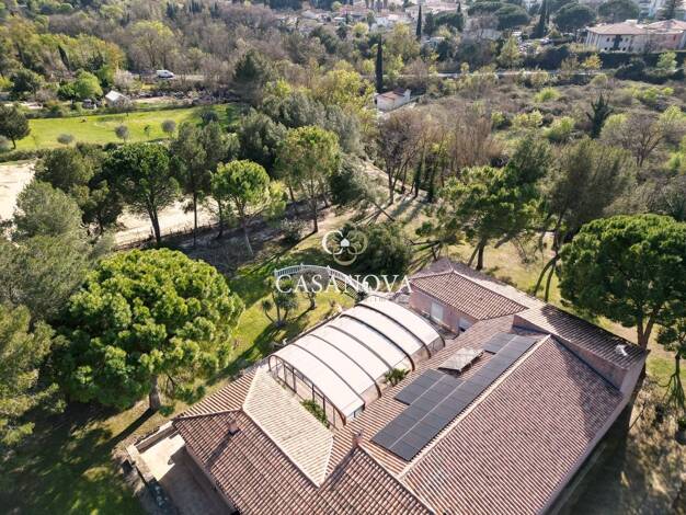 Maison à vendre 898 000 € 10 pièces 6 chambres 312 m² 8 200 m² de terrain Ancien Hôpital Béziers 34500