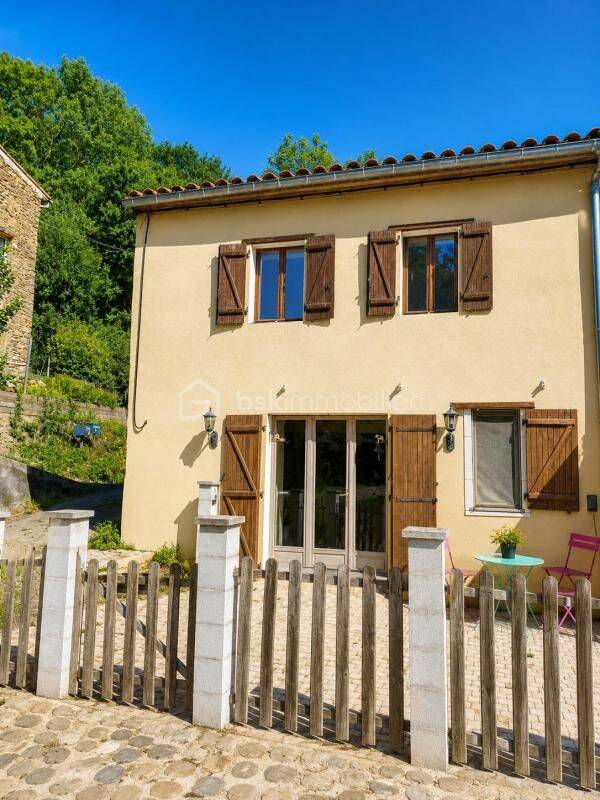 Maison 4 pièces 115 m² · à Saint-Benoît · 115 m² · 139 000 €