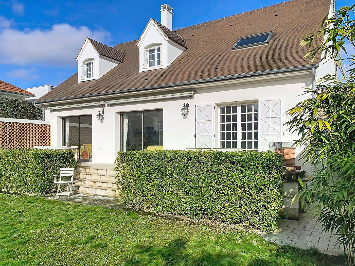 Maison 8 pièces 220 m² · à Saint-Maur-des-Fossés · 220 m² · 895 000 €