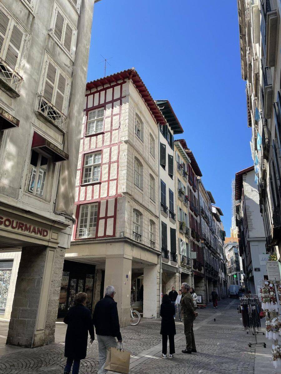Appartement 1 pièce 53 m² · à Bayonne · 53 m² · 600 €