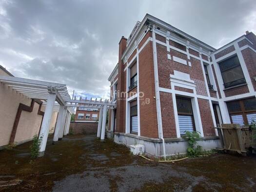 Maison à vendre 210 300 € 12 pièces 7 chambres 239 m² 1 618 m² de terrain Crespin 59154