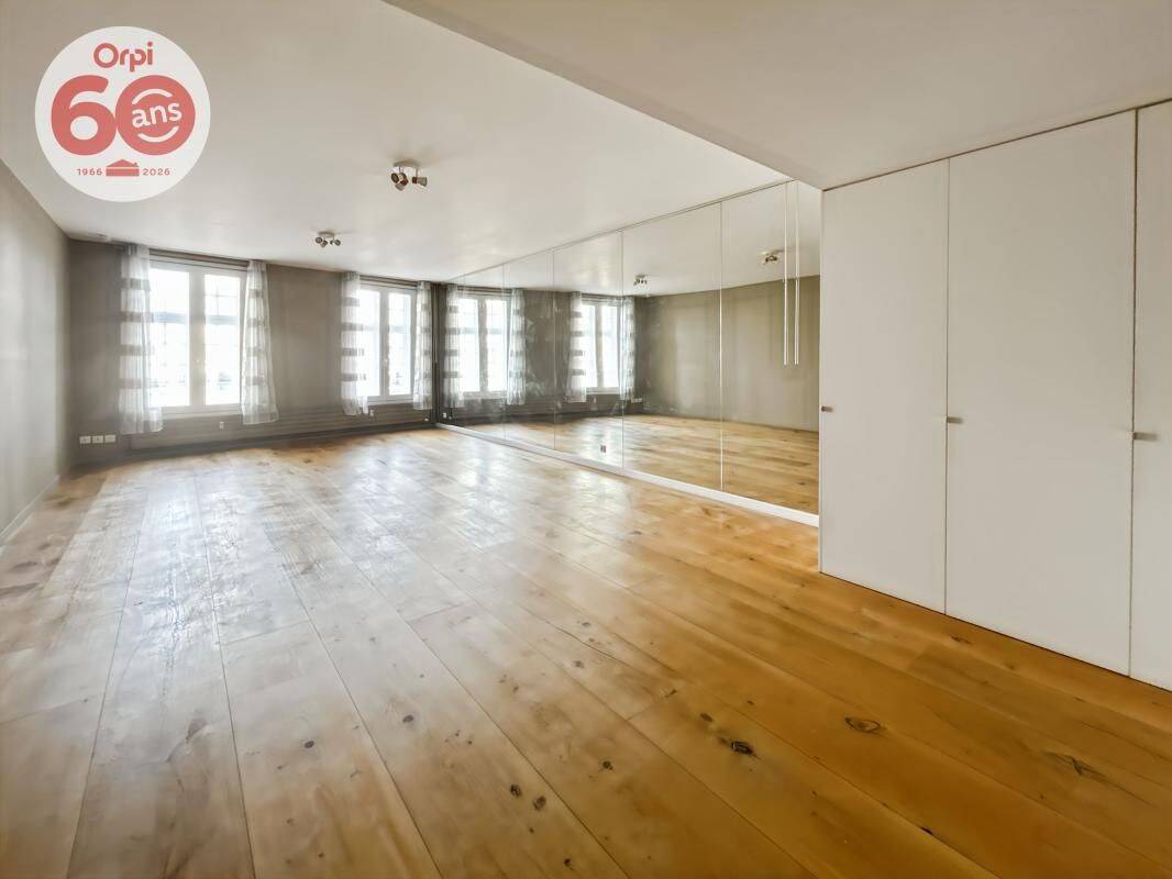 Appartement 4 pièces 123 m² · à Arras · 123 m² · 1 700 €