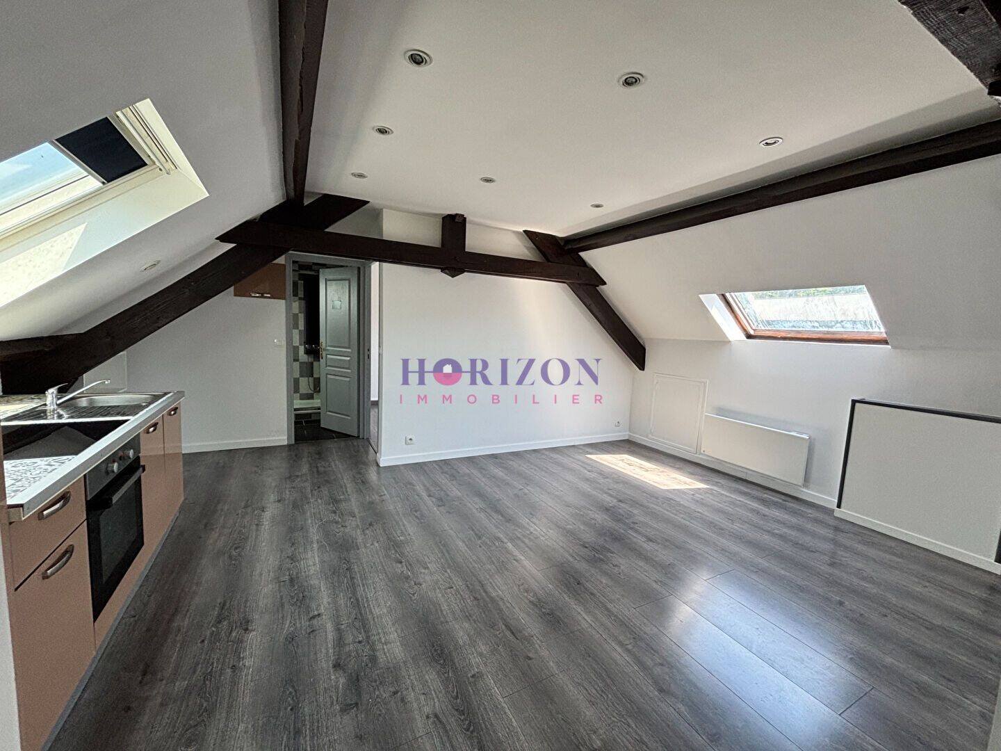 Appartement 3 pièces 42 m² · à La Chapelle-en-Serval · 42,4 m² · 900 €