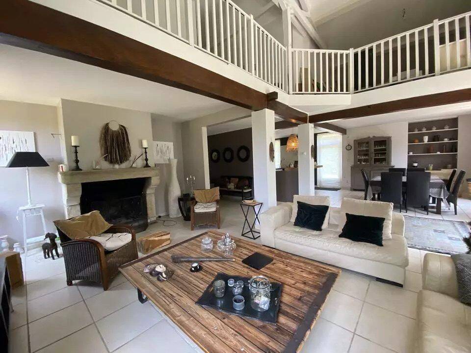 Maison 7 pièces 280 m² · à Gabarret · 280 m² · 440 000 €