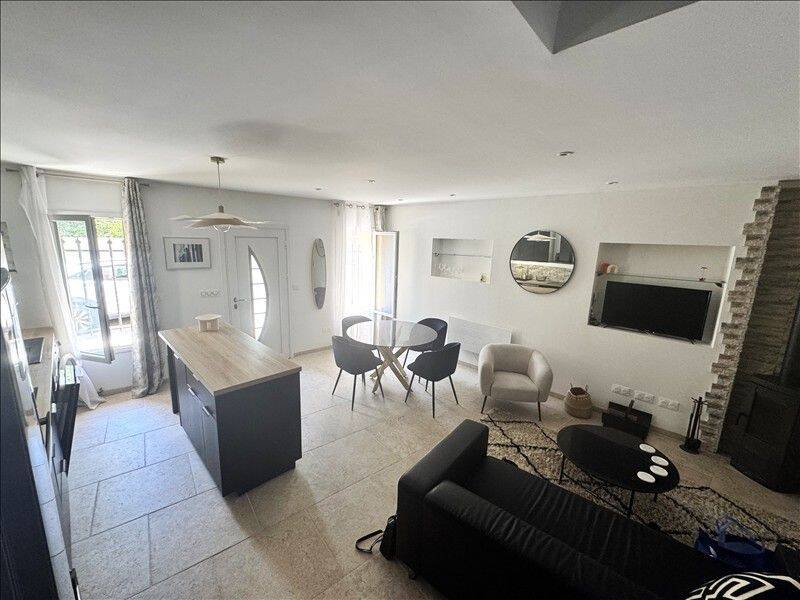 Maison 3 pièces 57 m² · à Six-Fours-les-Plages · 57 m² · 1 190 €