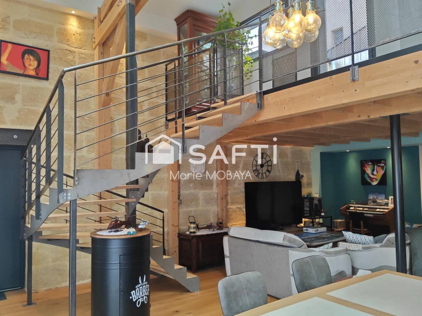 Maison 6 pièces 204 m² · à Ambarès-Et-Lagrave · 204 m² · 520 000 €
