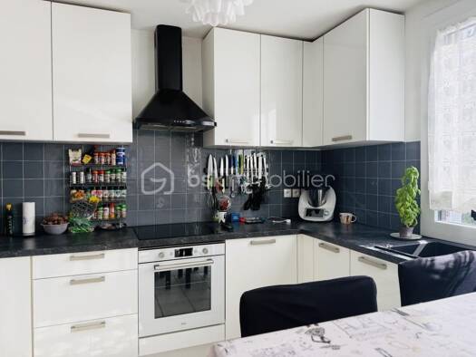 Appartement à vendre 194 000 € 4 pièces 3 chambres 73 m² Étage 2/3 Moinerie-Maison Neuve Brétigny-sur-Orge 91220