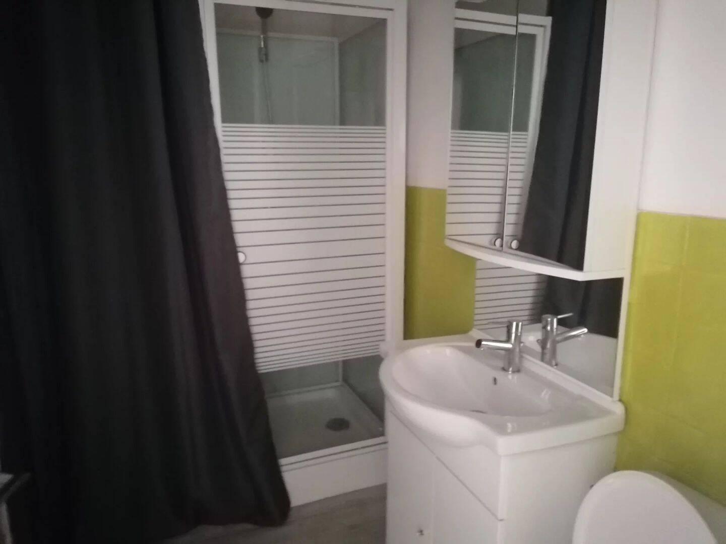 Appartement 1 pièce 30 m² · à Nîmes · 30 m² · 520 €