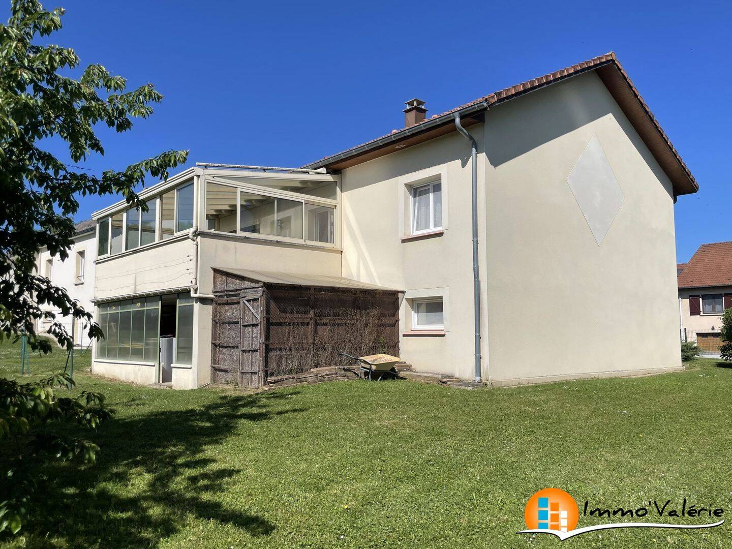 Maison 6 pièces 113 m² · à Charmes · 113 m² · 227 000 €