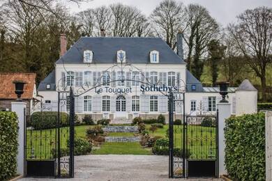 Hôtel particulier à vendre de 1.7M à 3M € 15 pièces 6 chambres 425 m² 13 750 m² de terrain Samer 62830